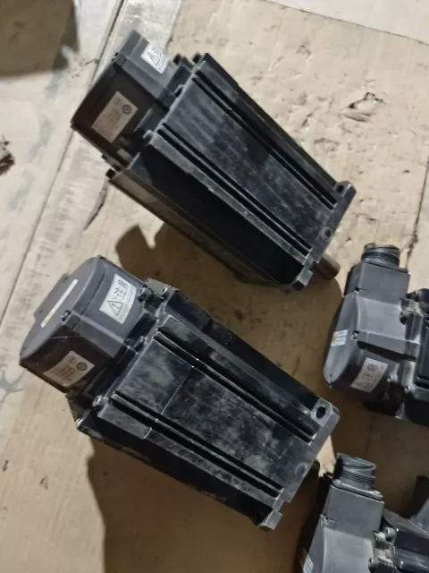 Panasonic MSMF202L1H6M Motor & Drive Component — product photo 5 of 18