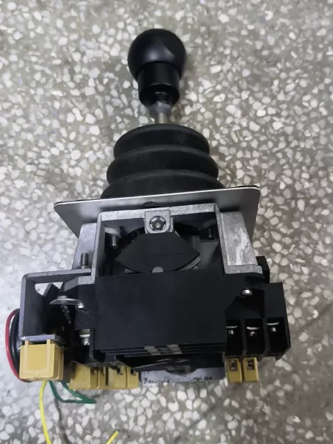 Schneider Electric XKB A3/229 Industrial Control Board product photo 5