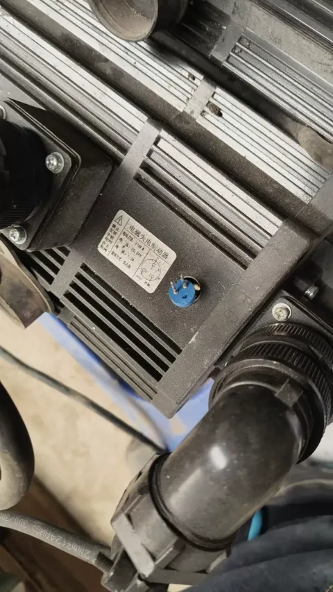 White Label KMZ130-15015E2-BOK Motor & Drive Component product photo 5
