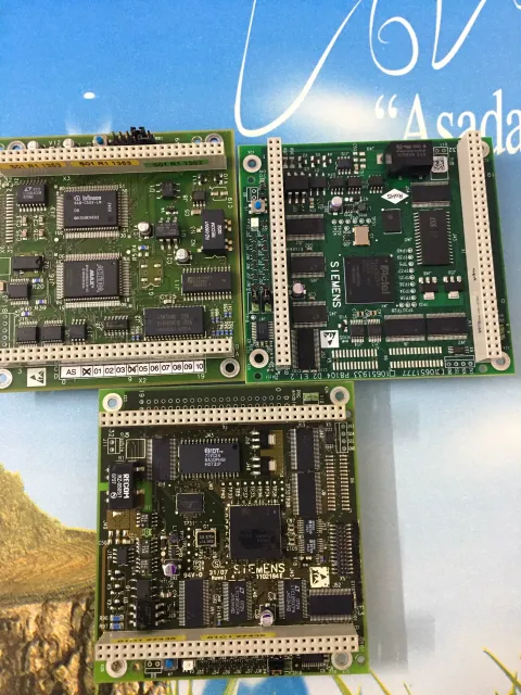Siemens 1102184E / 10651177 / 10651933 P8104 D2 E1 2 Industrial Control Board product photo 1