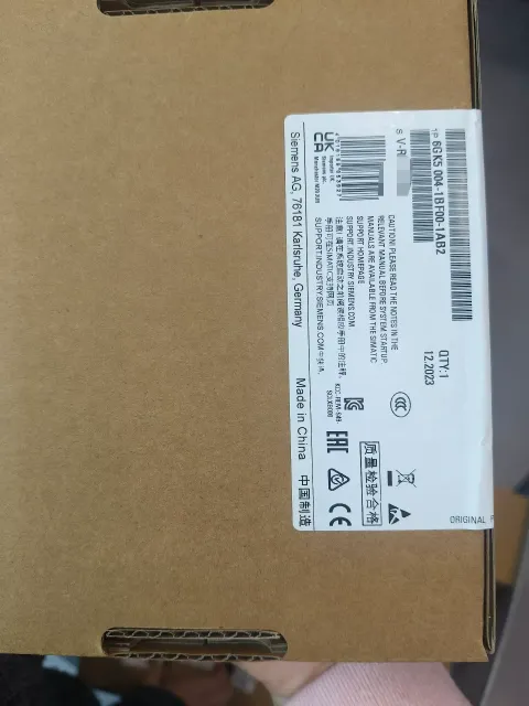 Siemens 6GK5 004-1BF00-1AB2 Industrial Sensor product photo 1