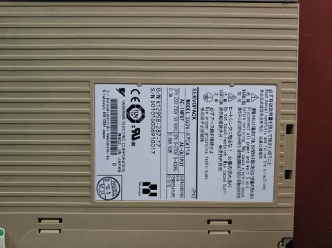 Yaskawa SGDV-R70A11A Motor & Drive Component product photo 4