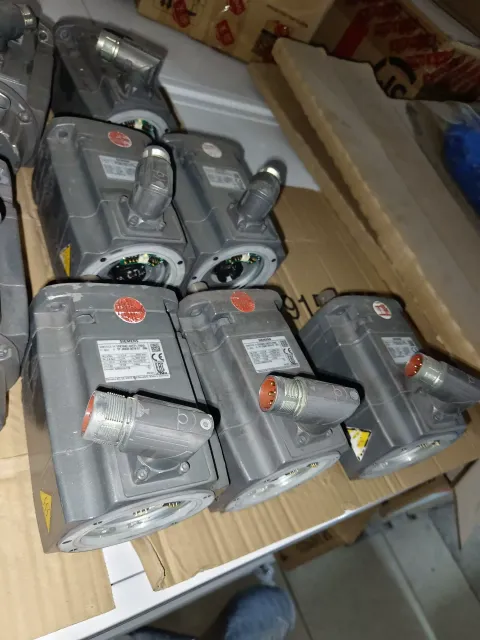 Siemens 1FK7042-2AF71-1RA0 Motor & Drive Component product photo 1