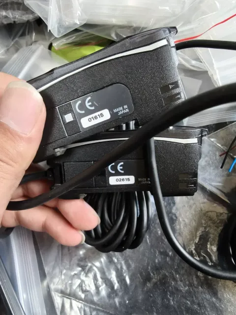 Omron E3X-HD41 Industrial Sensor product photo 4