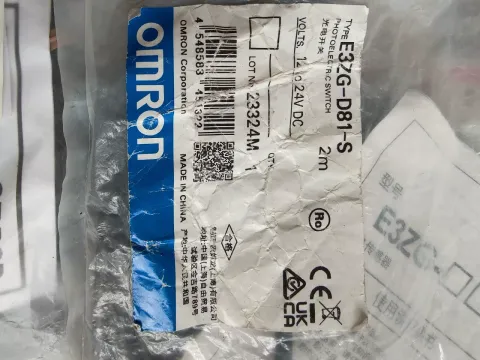 Omron E3ZG-D81-S Industrial Sensor product photo 2