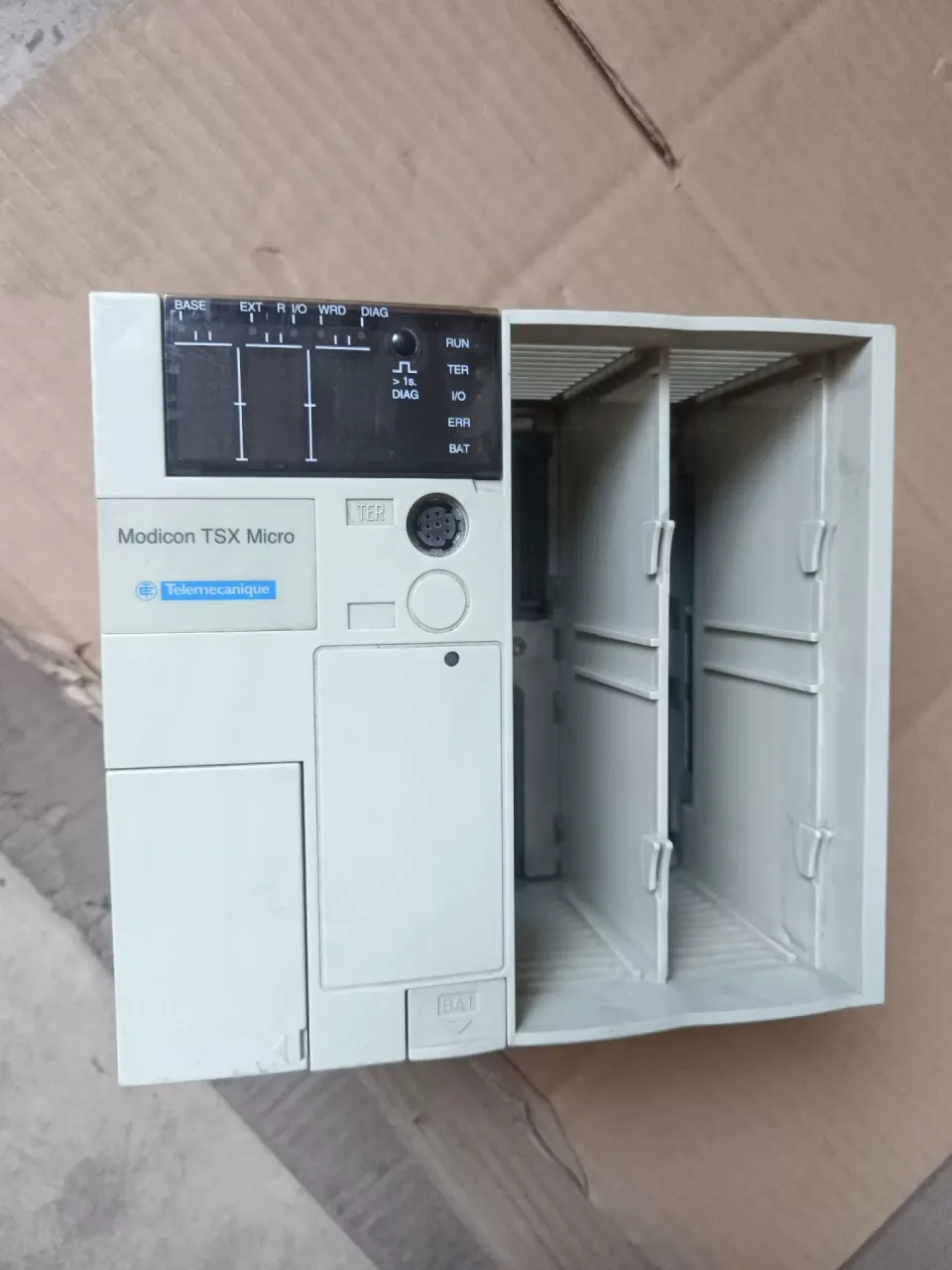 Schneider Electric / Telemecanique TSX3705001 PLC Module product photo 1
