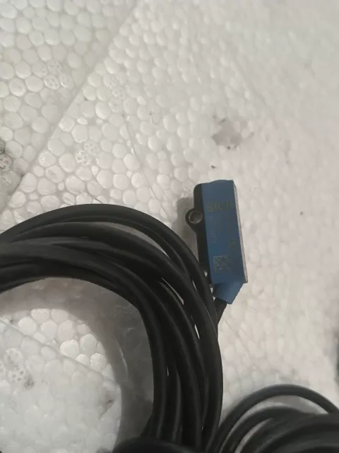 SICK WTB12-3P2431 / 1041411 Industrial Sensor product photo 2