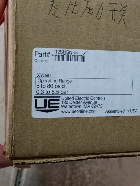 United Electric Controls 12SHSNK5 / XY390 Industrial Sensor product photo 2
