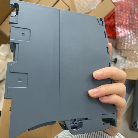 Siemens 6ES7521-1BL00-0AB0 Industrial Automation Component — product photo 5 of 15