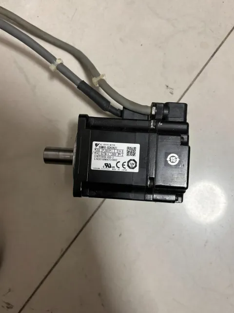 Yaskawa SGMAV-02A3A21 Motor & Drive Component product photo 1