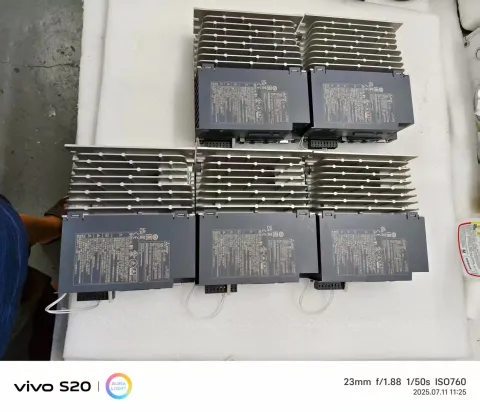 Mitsubishi Electric MR-JE-100B Motor & Drive Component product photo 3