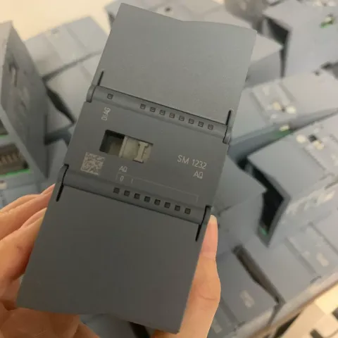 Siemens 6ES7232-4HB32-0XB0 Industrial Automation Component — product photo 12 of 18