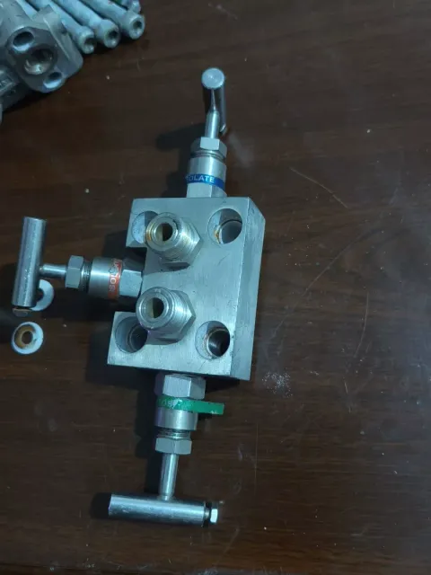 Rosemount C305121124-0000 Industrial Automation Component product photo 5