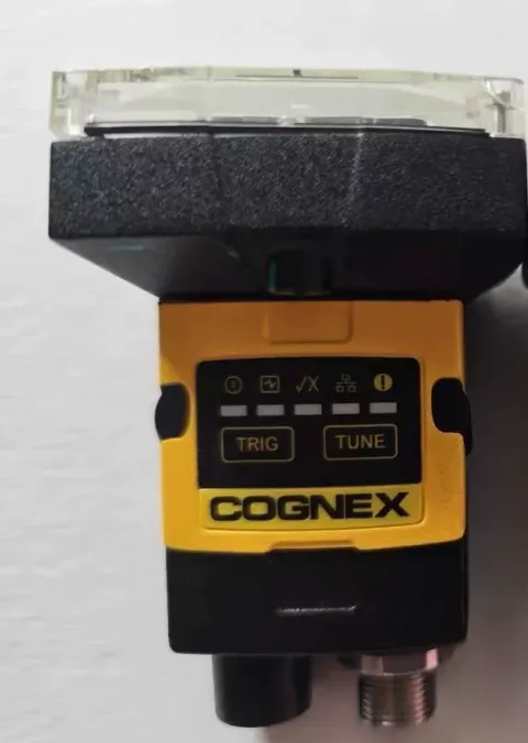 Cognex IS2000M-120-40-125 Industrial Sensor — product photo 11 of 12