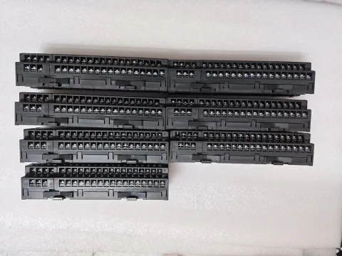 Mitsubishi Electric AJ65SBTB1-32D I/O Module — product photo 41 of 50