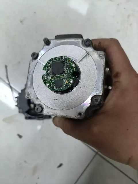 Panasonic MHMF082L1U2M Motor & Drive Component product photo 3