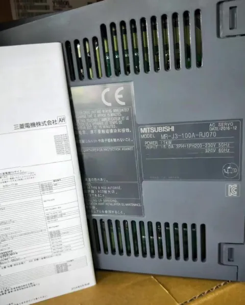 Mitsubishi Electric MR-J3-100A-RJ070 Motor & Drive Component product photo 3