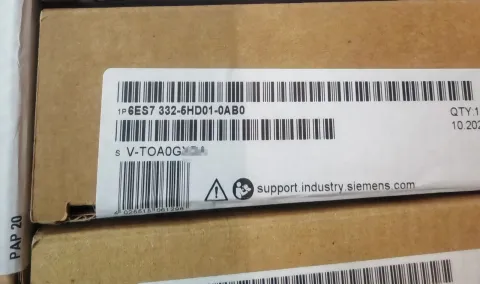 Siemens 6ES7332-5HD01-0AB0 Industrial Automation Component — product photo 2 of 3