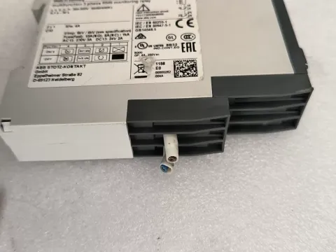 ABB CM-MPS.43S / 1SVR730884R4300 Industrial Relay — product photo 10 of 11