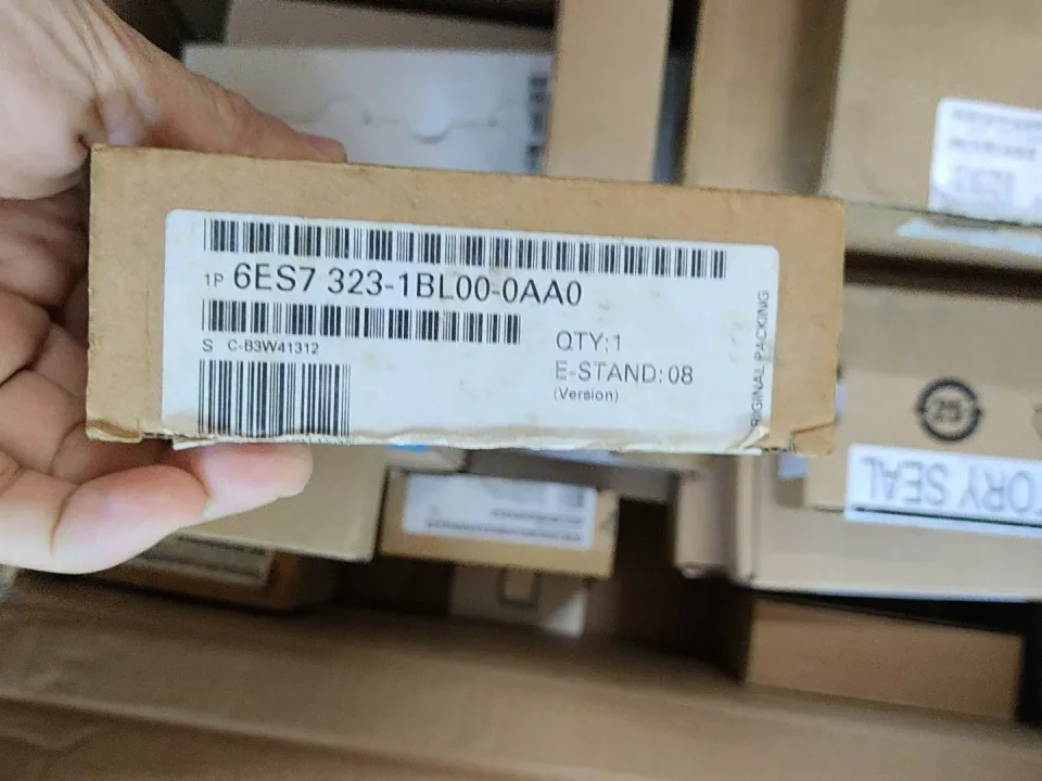 Siemens 6ES7323-1BL00-0AA0 PLC Module product photo 1