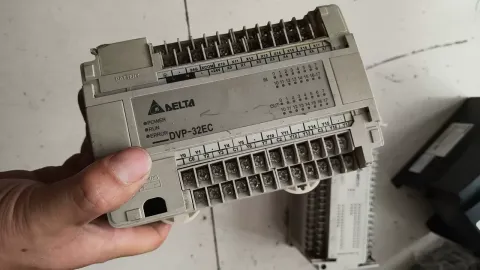 Delta DVP32EC00R2 PLC Module product photo 7