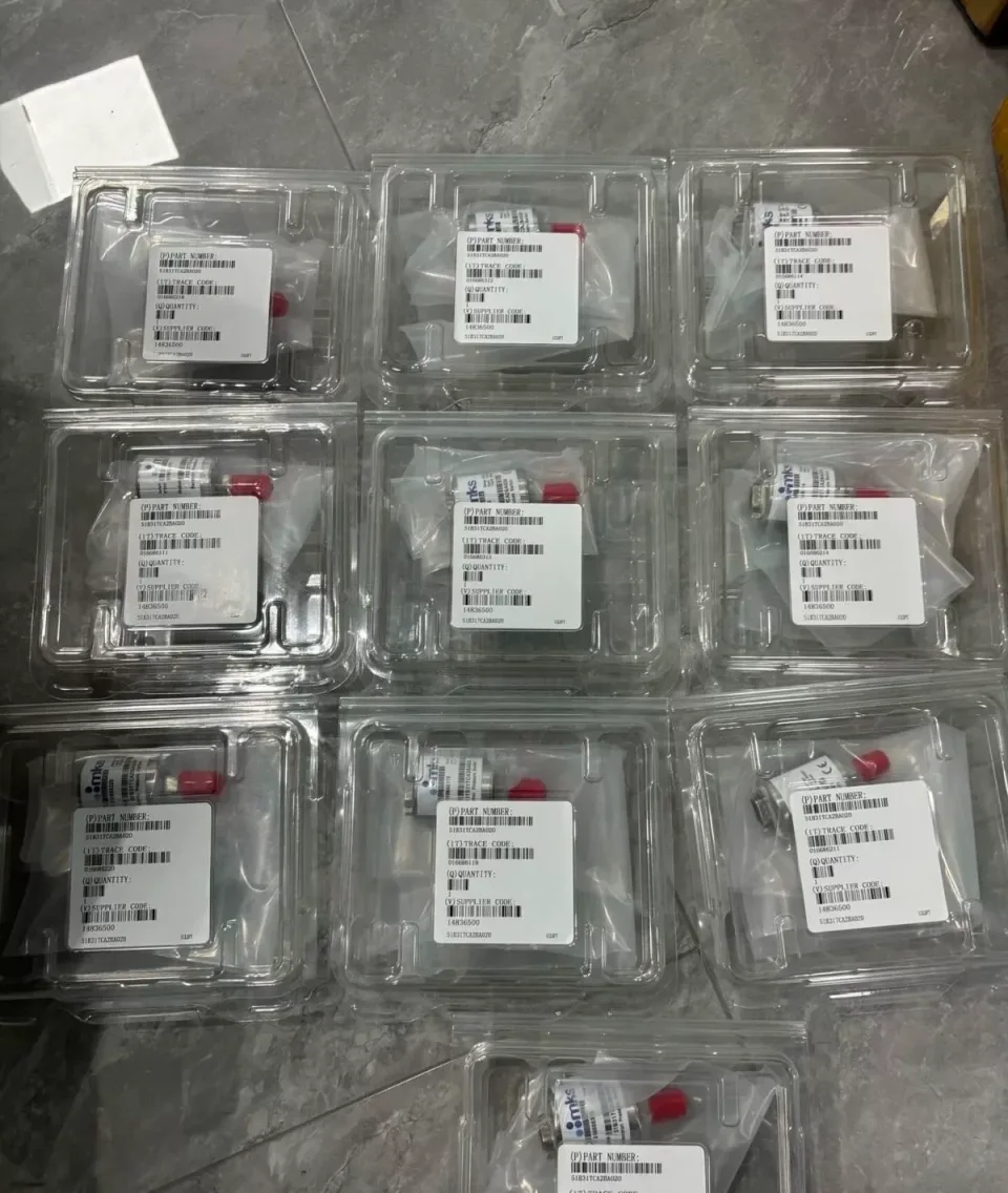 MKS 750B13TCD2GA Industrial Sensor product photo 1