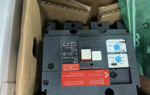 Schneider Electric LV431535 Industrial Automation Component product photo 1
