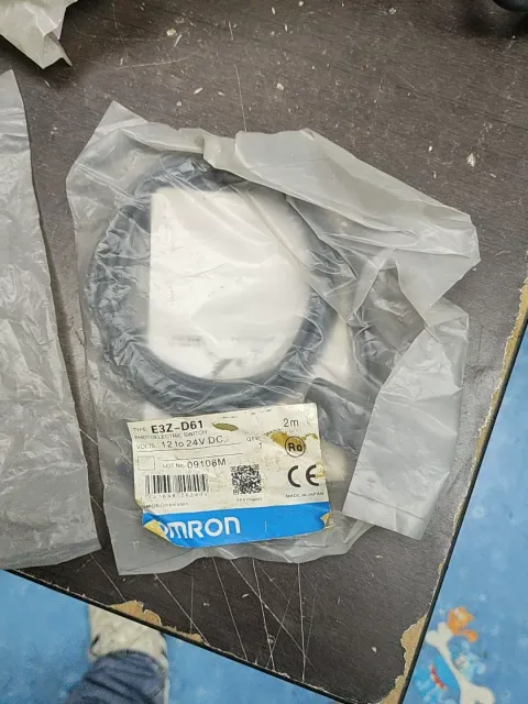 OMRON E3Z-D61 Industrial Sensor product photo 1