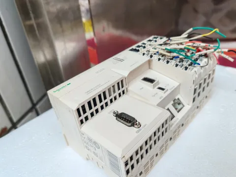 Schneider Electric TM258LF42DT PLC Module product photo 4