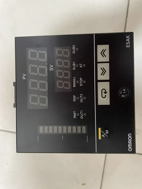 OMRON E5AK-AA2FB Industrial Control Board — product photo 5 of 7