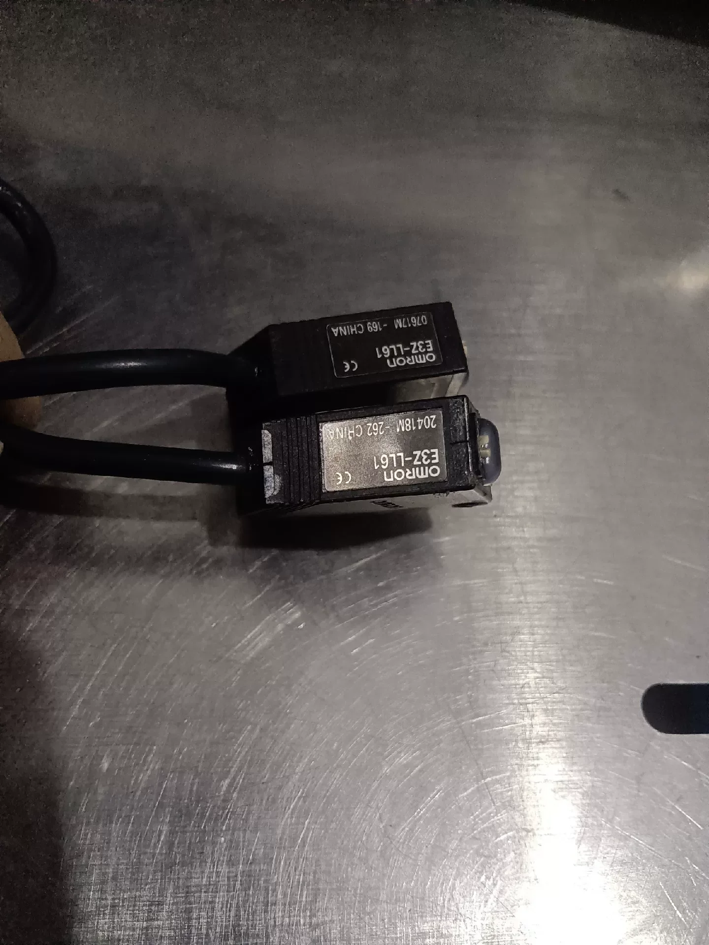 Omron E3Z-LL61 Industrial Sensor product photo 1