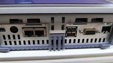 Siemens 6AV2124-0GC01-0AX0 Industrial Automation Component — product photo 17 of 19