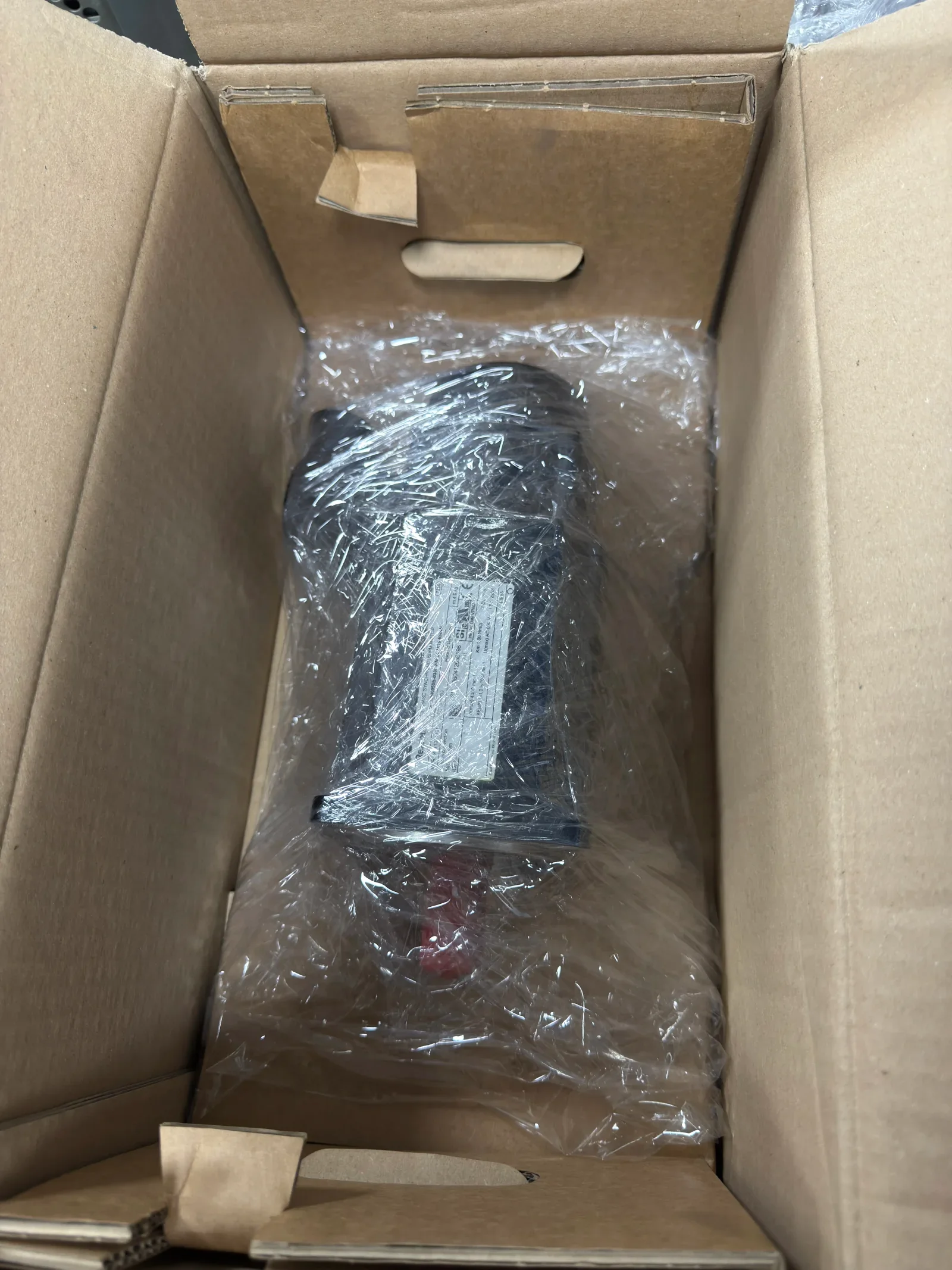 Bosch Rexroth MSK050B-0300-NN-S2-UG0-RNNN Motor & Drive Component product photo 1