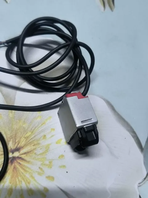 KEYENCE LR-WF10 Industrial Sensor product photo 5