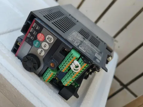 Mitsubishi Electric FR-D720S-0.75K-CHT Motor & Drive Component product photo 6