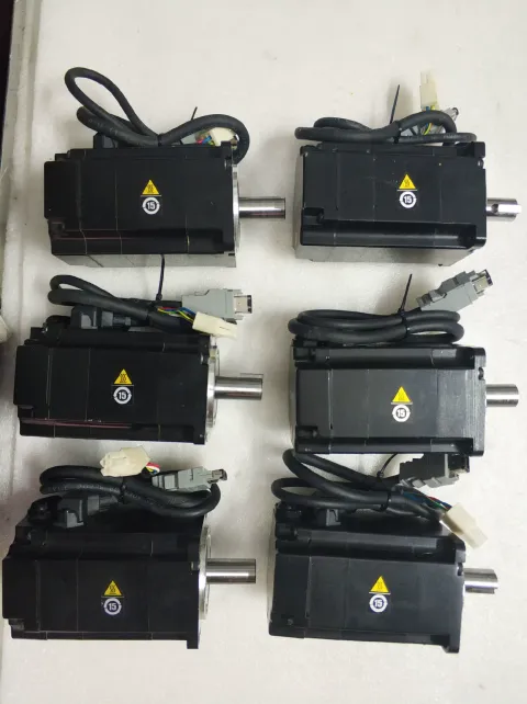 Yaskawa SGPMS-2R5A10A + SGMMS-04ADC6S Motor & Drive Component product photo 7