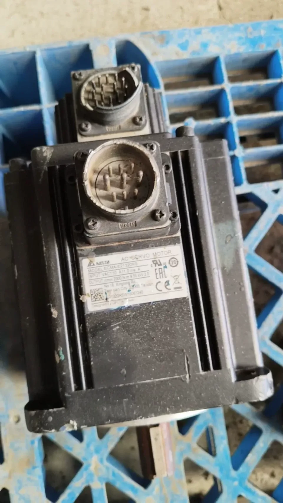 Delta ECMA-E21320RS Motor & Drive Component product photo 1