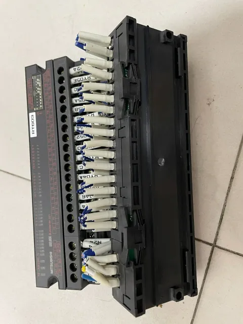 Mitsubishi Electric AJ65SBTB1-32T Industrial Automation Component — product photo 41 of 49