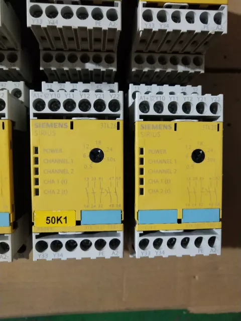 Siemens 3TK2827-1BB40 Industrial Relay product photo 9