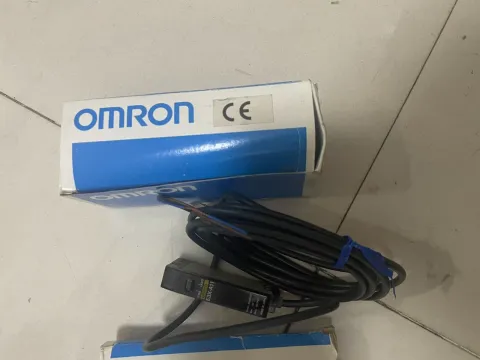 OMRON E3X-A11 Industrial Sensor product photo 1