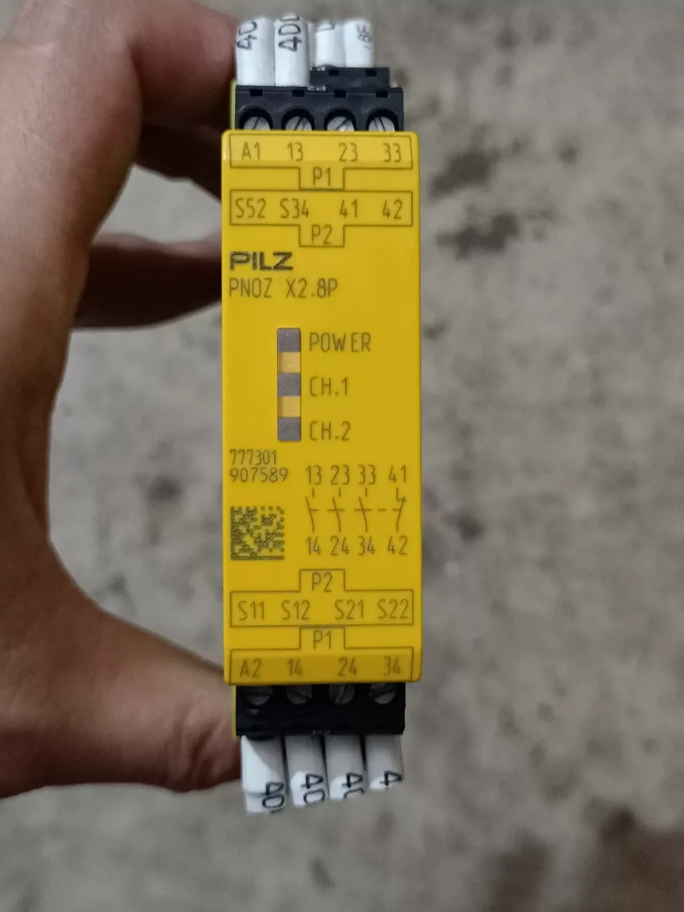 Pilz 777301 Industrial Relay product photo 1
