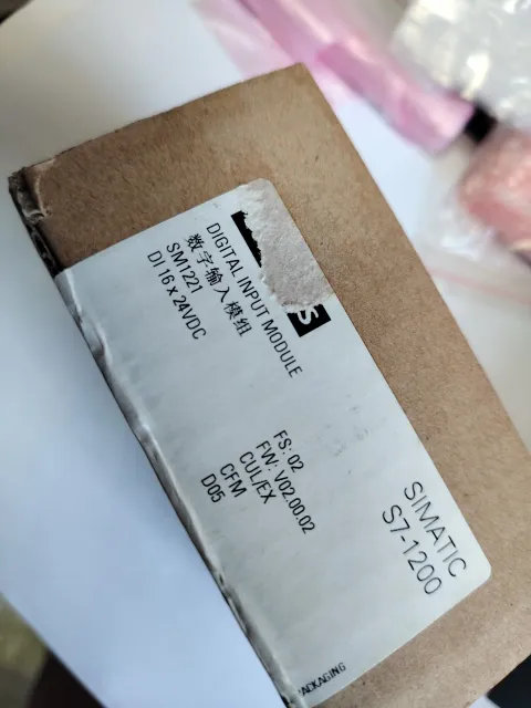 Siemens 6ES7 221-1BH32-0XB0 Industrial Automation Component product photo 2