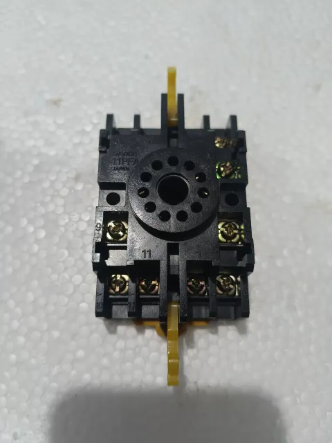 Yaskawa Controls LRX-01/A4 Industrial Encoder product photo 4