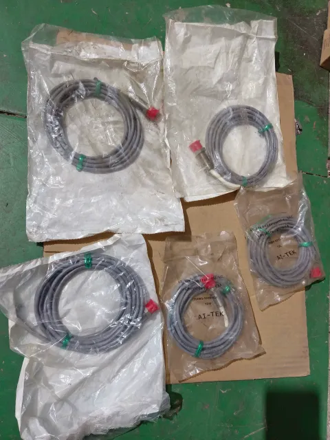 AI-TEK Instruments 70085-1010-131 Industrial Sensor — product photo 2 of 9