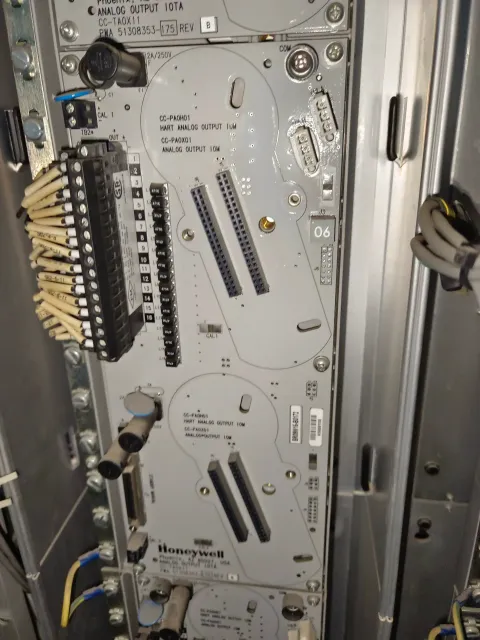 Honeywell CC-TAOX11 / PWA 51308353-175 Industrial Automation Component product photo 3