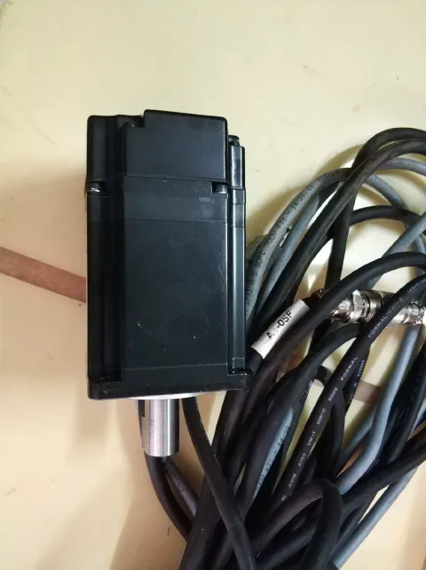 White Label SGMJV-04ADA61 Motor & Drive Component product photo 4