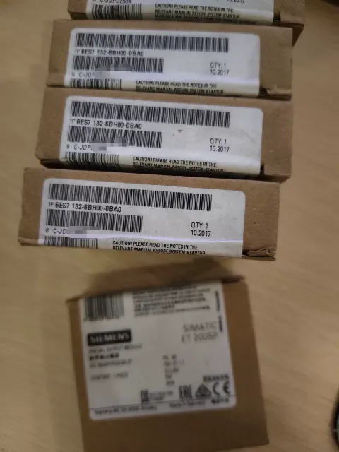 Siemens 6ES7132-6BH00-0BA0 PLC Module — product photo 3 of 5