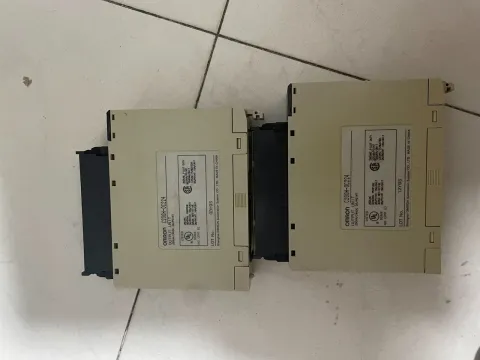 OMRON C200H-OC224 PLC Module — product photo 2 of 10