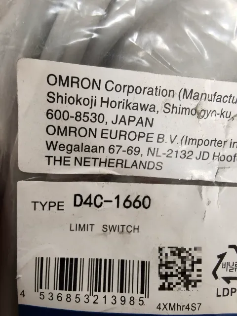 Omron D4C-1660 Industrial Sensor product photo 2