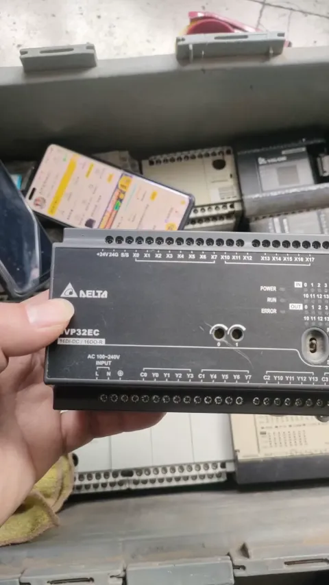 Delta DVP32EC00R3 PLC Module — product photo 7 of 21